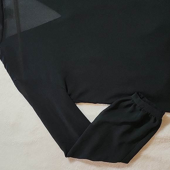 MAX STUDIO SHEER HI-LO TOP - Picture 10 of 13